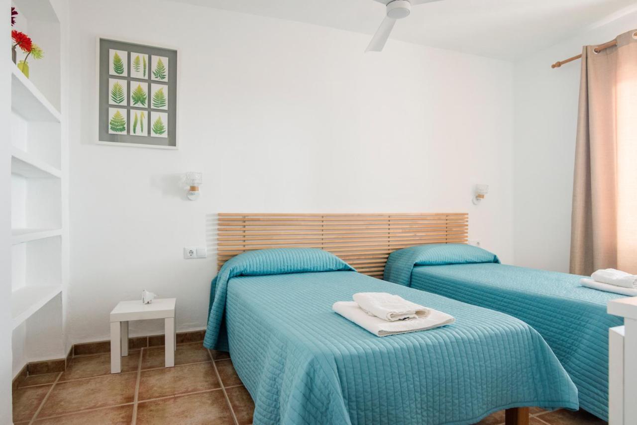 Apartamentos Mayans San Ferrán de ses Roques Esterno foto